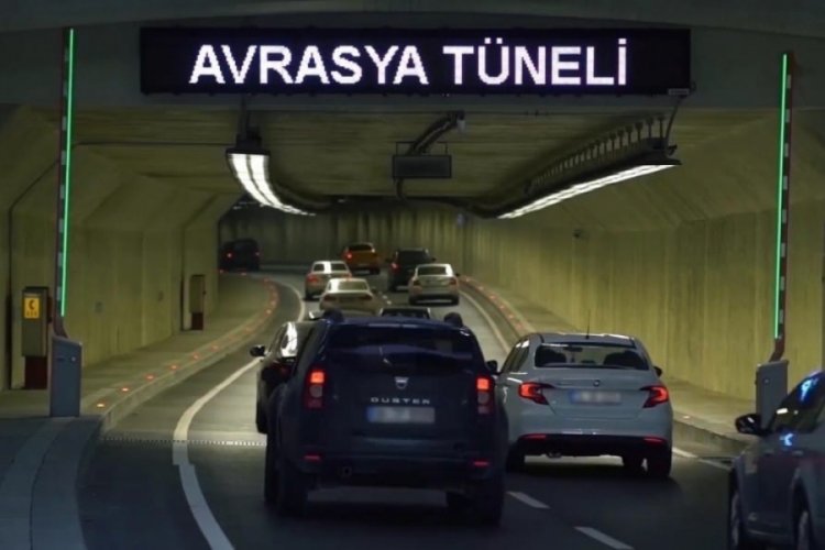 Karaismailoğlu: Avrasya t&uuml;neli rekor tazeledi; Bir g&uuml;nde ara&ccedil; ge&ccedil;işi 71 bini aştı