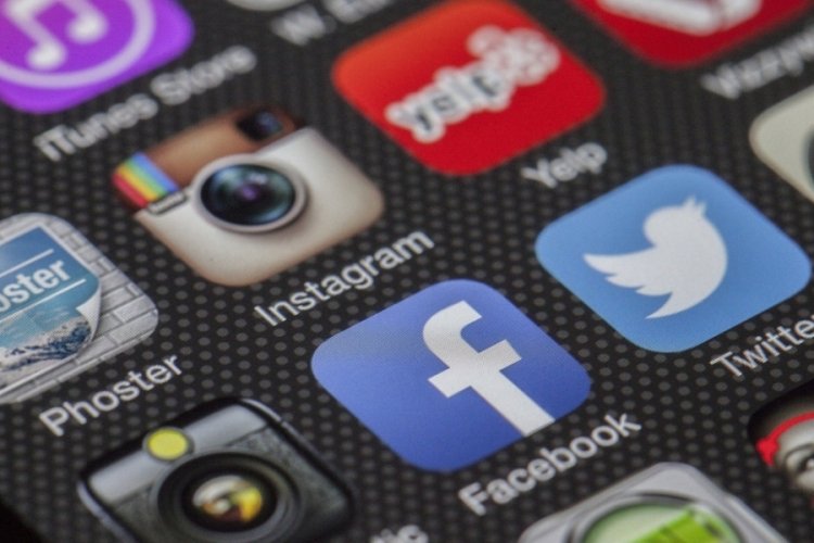 Facebook ve Twitter'a erişim sıkıntısı yaşanıyor
