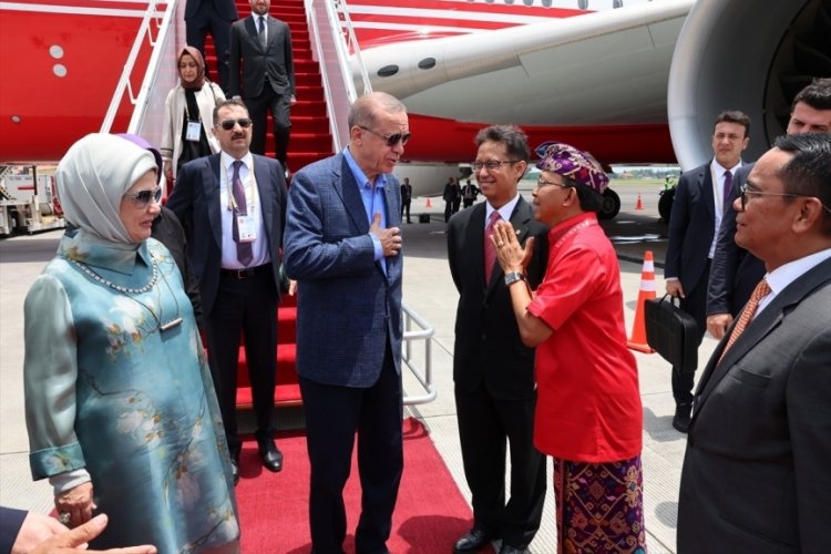 Cumhurbaşkanı Erdoğan G20 Zirvesi'ne katılmak &uuml;zere Endonezya'da