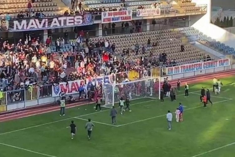 Karab&uuml;k'te trib&uuml;n kazası: File koptu