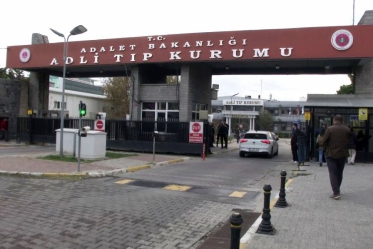 İstanbul'daki patlamada hayatını kaybedenlerin cenazeleri Adli Tıp Kurumu'nda