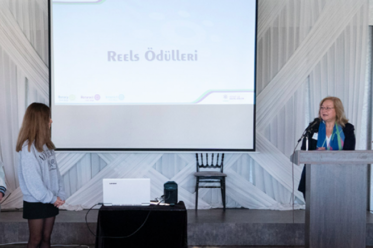 Rotary'den &uuml;yelerine kurumsal iletişim semineri