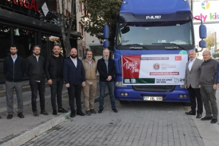 BEKSİAD'dan Pakistan'daki sel felaketzedelerine yardım