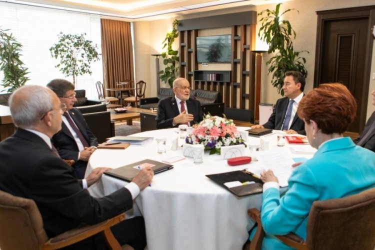 6'lı masadan toplantı sonrası ortak a&ccedil;ıklama: Ter&ouml;re ge&ccedil;it vermeyeceğiz!