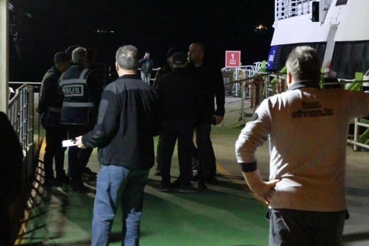 Bursa'da feribotta bomba alarmı!