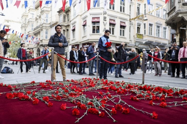 İstanbul'da İstiklal Caddesi yaya trafiğine kapatıldı