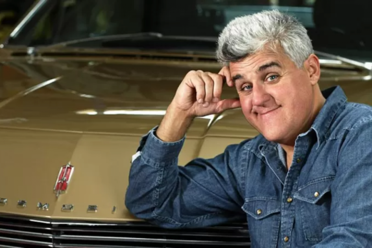 Jay Leno, ara&ccedil; yangınında ağır yaralandı