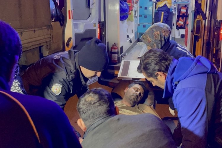Erzurum'da bir vatandaş evini ateşe verip kapısını kilitledi