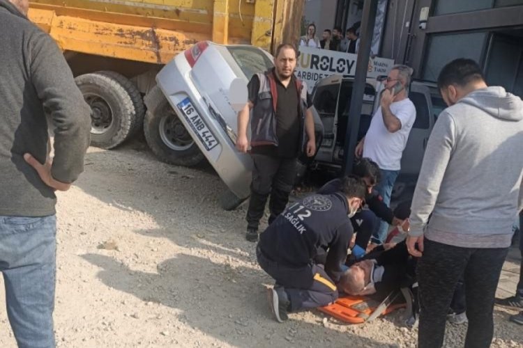 Bursa'da hafriyat kamyonu dehşet sa&ccedil;tı! Yaralılar var