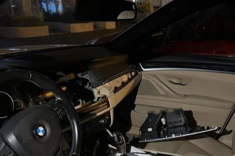 İstanbul'da g&ouml;sterge paneli hırsızlığı