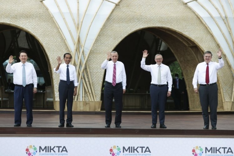 Cumhurbaşkanı Erdoğan, MIKTA &uuml;yesi &uuml;lkelerin liderleriyle g&ouml;r&uuml;şt&uuml;