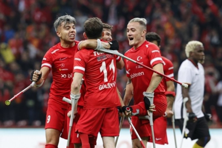 Ampute Milli Futbol Takımı'nın g&ouml;z&uuml; yeni şampiyonluklarda