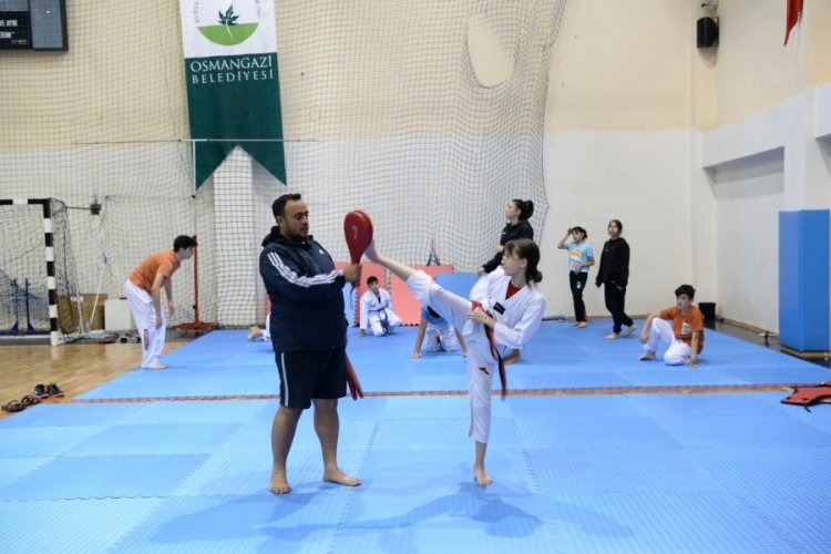 Bursa'da yeni yıldızlar bu akademide yetiştiriyor