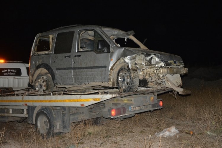 Ağrı Patnos'ta feci kaza: 1 &ouml;l&uuml;, 3 yaralı