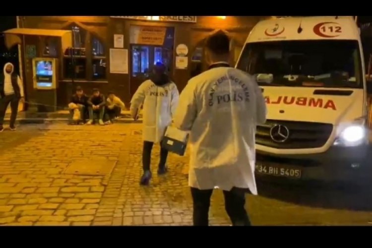 İstanbul'da, 15 Temmuz Şehitler K&ouml;pr&uuml;s&uuml;'nde intihar vakası