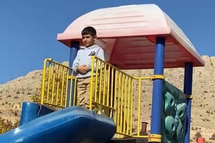 Şehit Sekin'in babasının cenaze t&ouml;reninde duygulandıran an