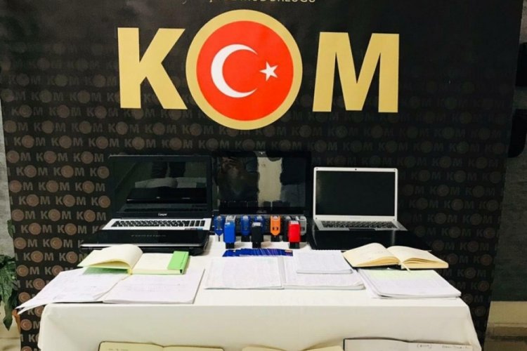İzmir'de dolandırıcılık operasyonu: 28 g&ouml;zaltı