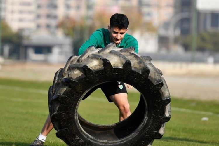 Bursaspor'da hazırlıklar s&uuml;r&uuml;yor