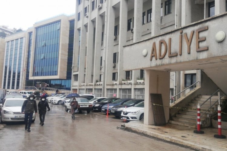 Misafir kavgasında ağabeyi ve yengesini yaraladı!