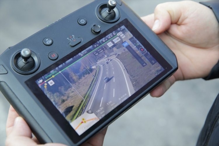 Anadolu Otoyolu'nda kurallara uymayanlar drone ile yakalandı!