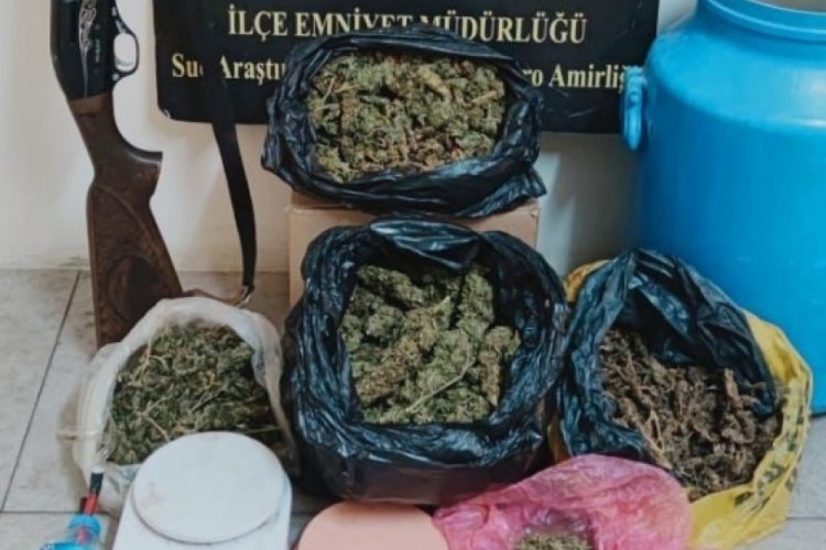 Manisa Sarıg&ouml;l'de zehir tacirlerine darbe