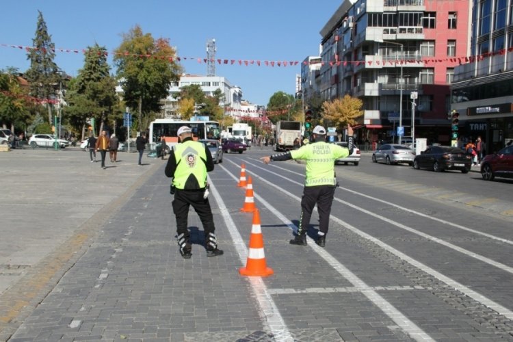 Uşak'ta 240 s&uuml;r&uuml;c&uuml;ye para cezası