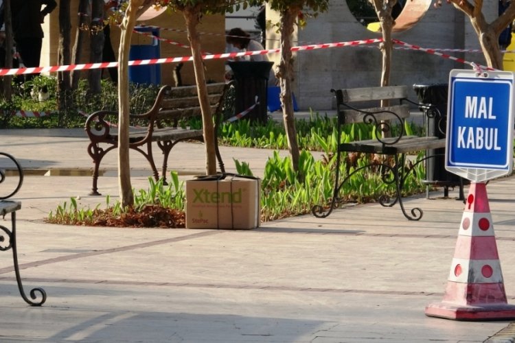 Antalya'da doktora koliyle hediye getirdi, polisi alarma ge&ccedil;irdi