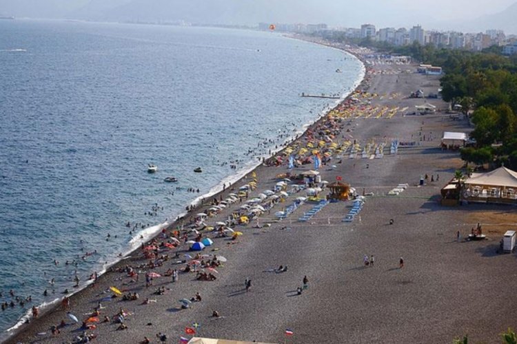 Antalya'da turizm rekoru kırılıyor