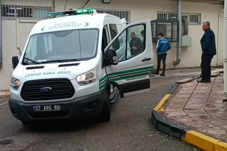 Gaziantep'te yangından etkilenen 4 yaşındaki Ebrar hayatını kaybetti