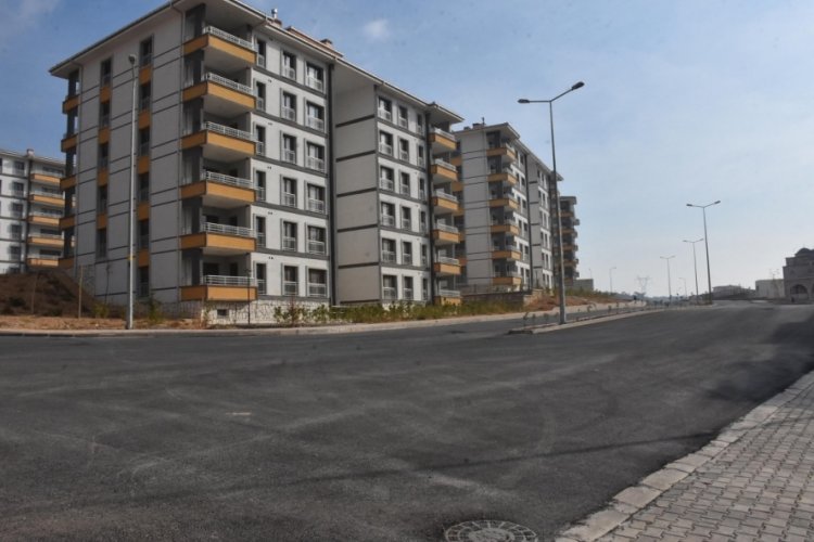 TOKİ, İzmir'de 68 işyeri i&ccedil;in a&ccedil;ık artırma d&uuml;zenleyecek