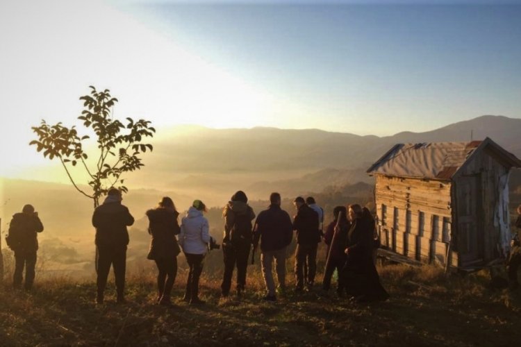 Bursalı fotoğraf&ccedil;ılar gezerken &ccedil;ekiyor