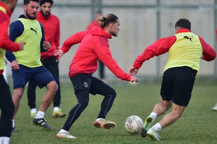 İneg&ouml;lspor Sivas Belediyespor ma&ccedil;ı hazırlıklarını s&uuml;rd&uuml;rd&uuml;
