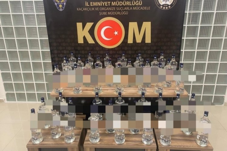Sahte rakı sokmaya &ccedil;alışırken yakalandı