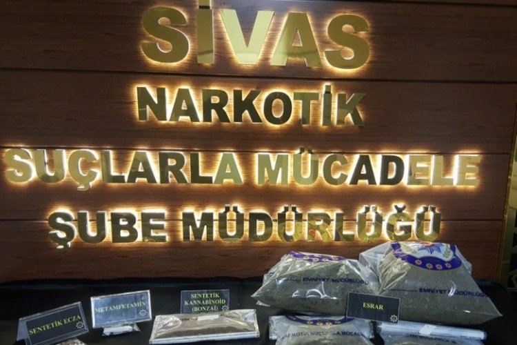 Sivas'ta uyuşturucu tacirlerine operasyon: 2 tutuklama