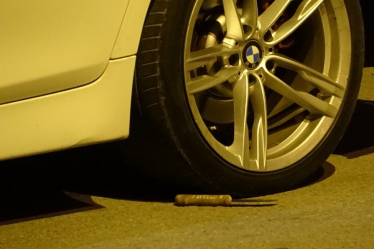 Kayseri'de komşuların g&uuml;r&uuml;lt&uuml; kavgasında ortalık kan g&ouml;l&uuml;ne d&ouml;nd&uuml;: 1'i ağır 3 yaralı