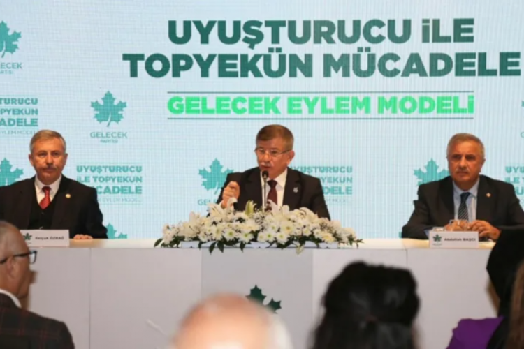 Davutoğlu: Başbakanlık u&ccedil;ağında uyuşturucu taşındı