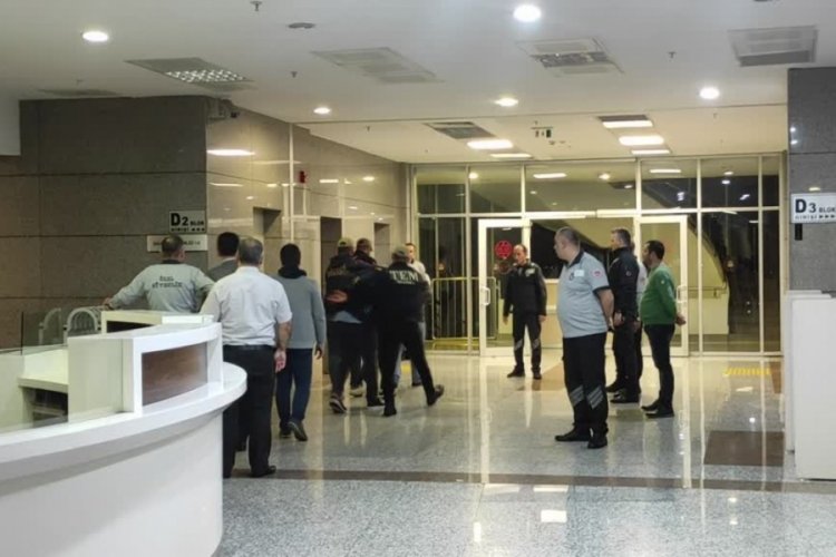 Ter&ouml;r saldırısıyla ilgili 17 ş&uuml;pheli tutuklandı