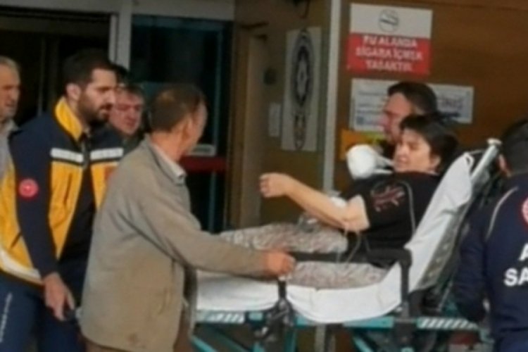 Bursa'da hızarın &uuml;zerine d&uuml;şen kadının kolu koptu