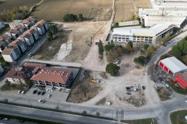 Bursa İneg&ouml;l'&uuml;n Batı girişi yeni d&uuml;zenlemeyle daha g&uuml;venli hale geliyor