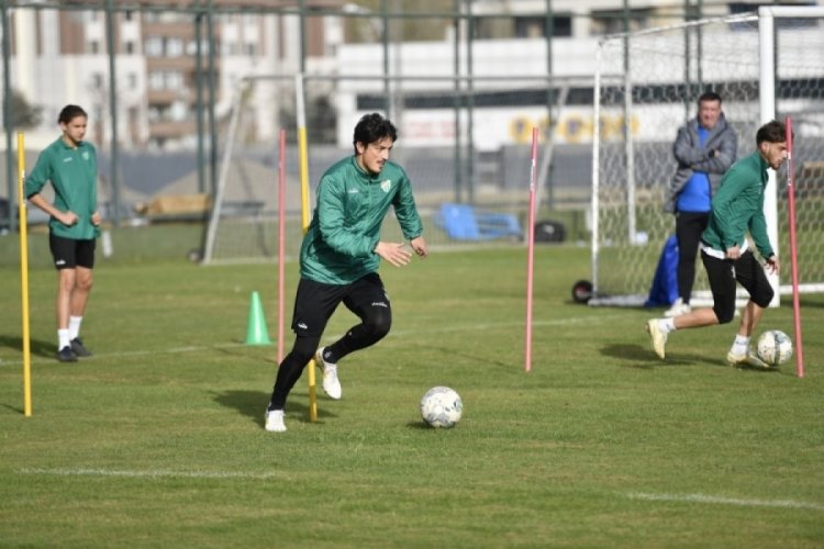 Bursaspor'da Ispartaspor hazırlıkları s&uuml;r&uuml;yor