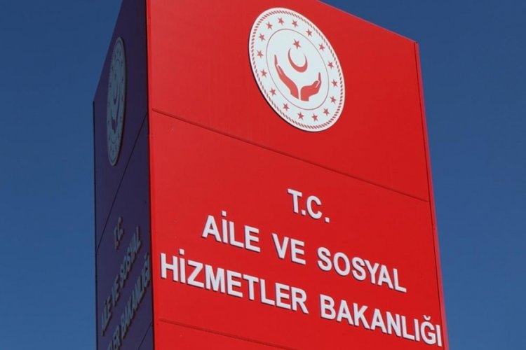 Bakanlık 4 &ccedil;ocuğunu bırakıp 15 yaşındaki &ccedil;ocuğa ka&ccedil;an kadın hakkında soruşturma başlattı