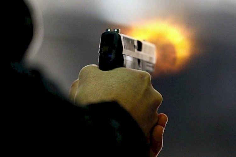 Ankara'da eşini &ouml;ld&uuml;rd&uuml; ardından aracında kendisini yakıp intihar etti