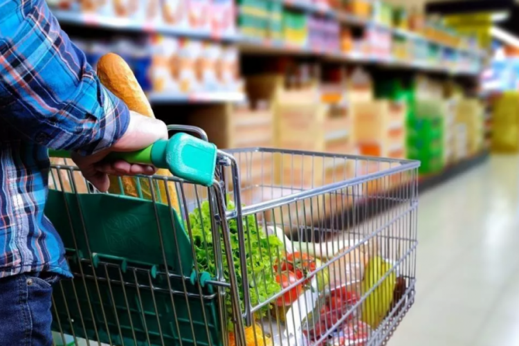 Zincir marketlere fahiş fiyat ve stok&ccedil;uluk yaptırımı