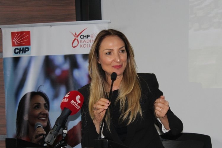 CHP Kadın Kolları Genel Başkanı Nazlıaka, Sakarya'da partililerle buluştu