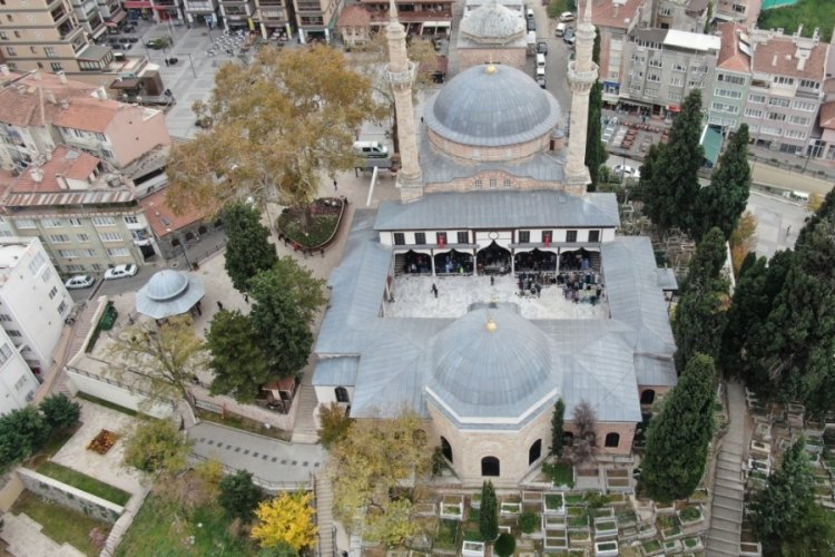 Bursa'da 300 yıllık mumlar tamir edildi