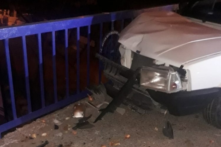 Aydın'da yoldan &ccedil;ıkan otomobilin &ccedil;arptığı 7 yaşındaki &ccedil;ocuk hayatını kaybetti