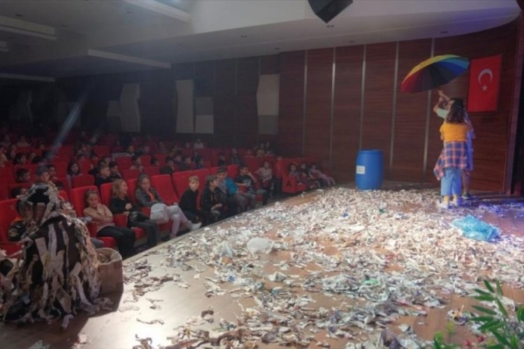 Bursa İneg&ouml;l belediyesi &ccedil;ocuk tiyatro g&uuml;nleri başladı