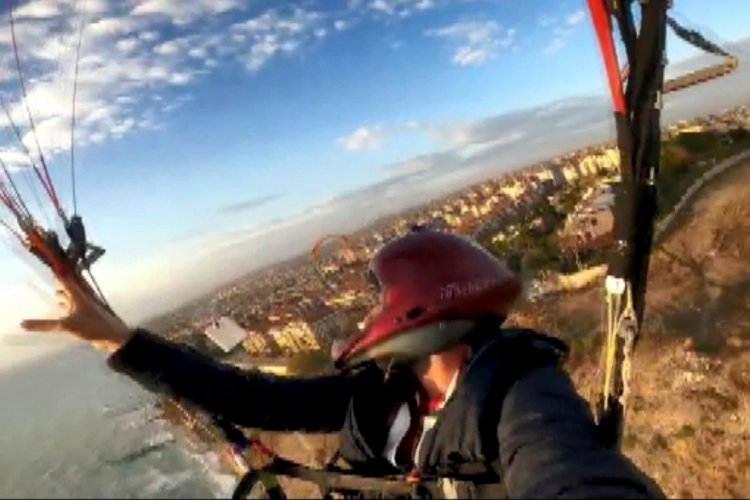 İstanbul'da yama&ccedil; paraş&uuml;t&ccedil;&uuml;s&uuml; telefonunu d&uuml;ş&uuml;rd&uuml;