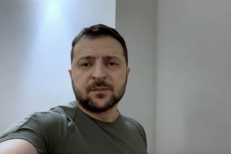 Zelenski: Rusya, doğuda 400'e yakın bombardıman d&uuml;zenledi