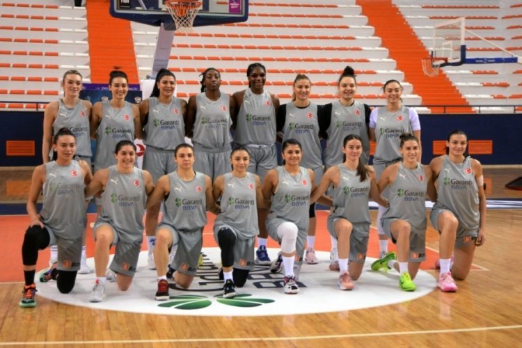 A Milli Kadın Basketbol Takımı'nda şampiyona hazırlıkları başladı